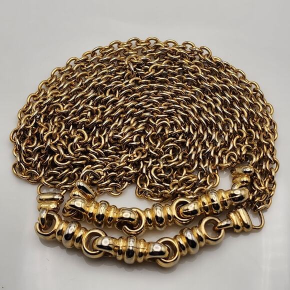 Vintage Golden Necklace - Picture 4 of 5
